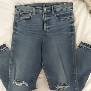 😍EUC👖GAP High Rise Skinny Distressed Medium-Light Wash Jeans.